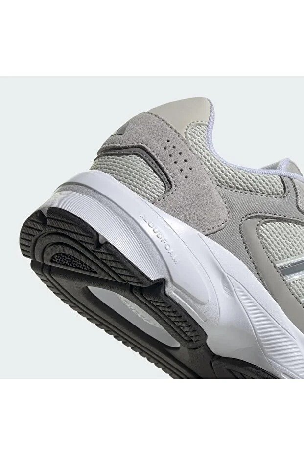 حذاء رياضي نسائي كاجوال IG4347 Crazychaos 2000 باللون الرمادي - الصورة 3